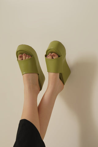 Platform Slip On Sandals - Hasten Fashion
